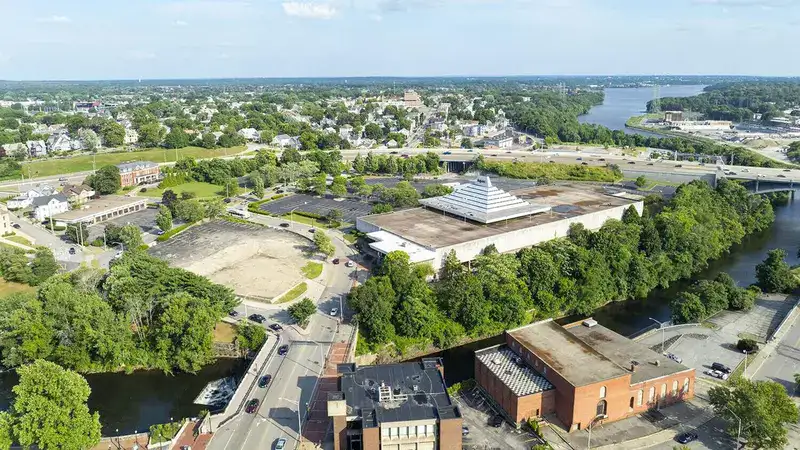 Pawtucket’s Gateway
